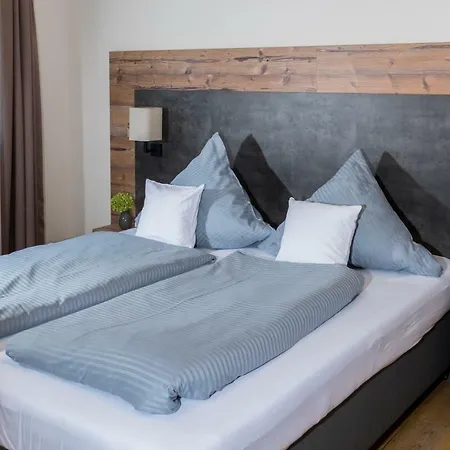 Hotel Zum Adler Oberbechingen